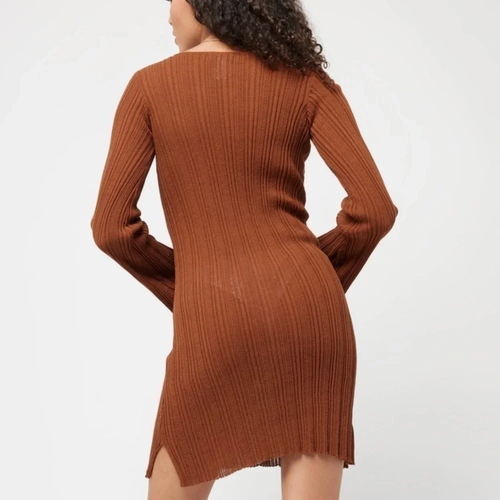 L*Space Wailea Cover Up in Coffee NWT - Picture 8 of 11